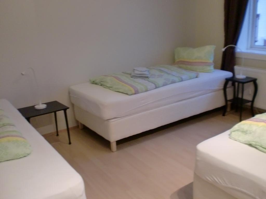 Guesthouse Tilraun Blonduos Quarto foto